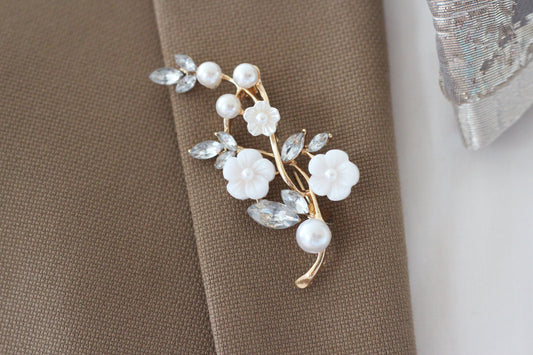 Anstecknadel, Goldene Ansteckblume