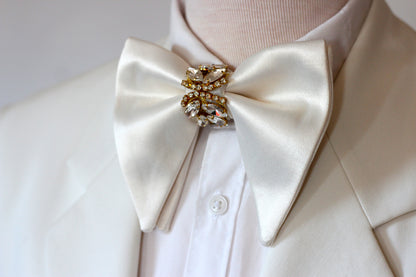 Weiße Satin HochzeitFliege mit Strassteinen