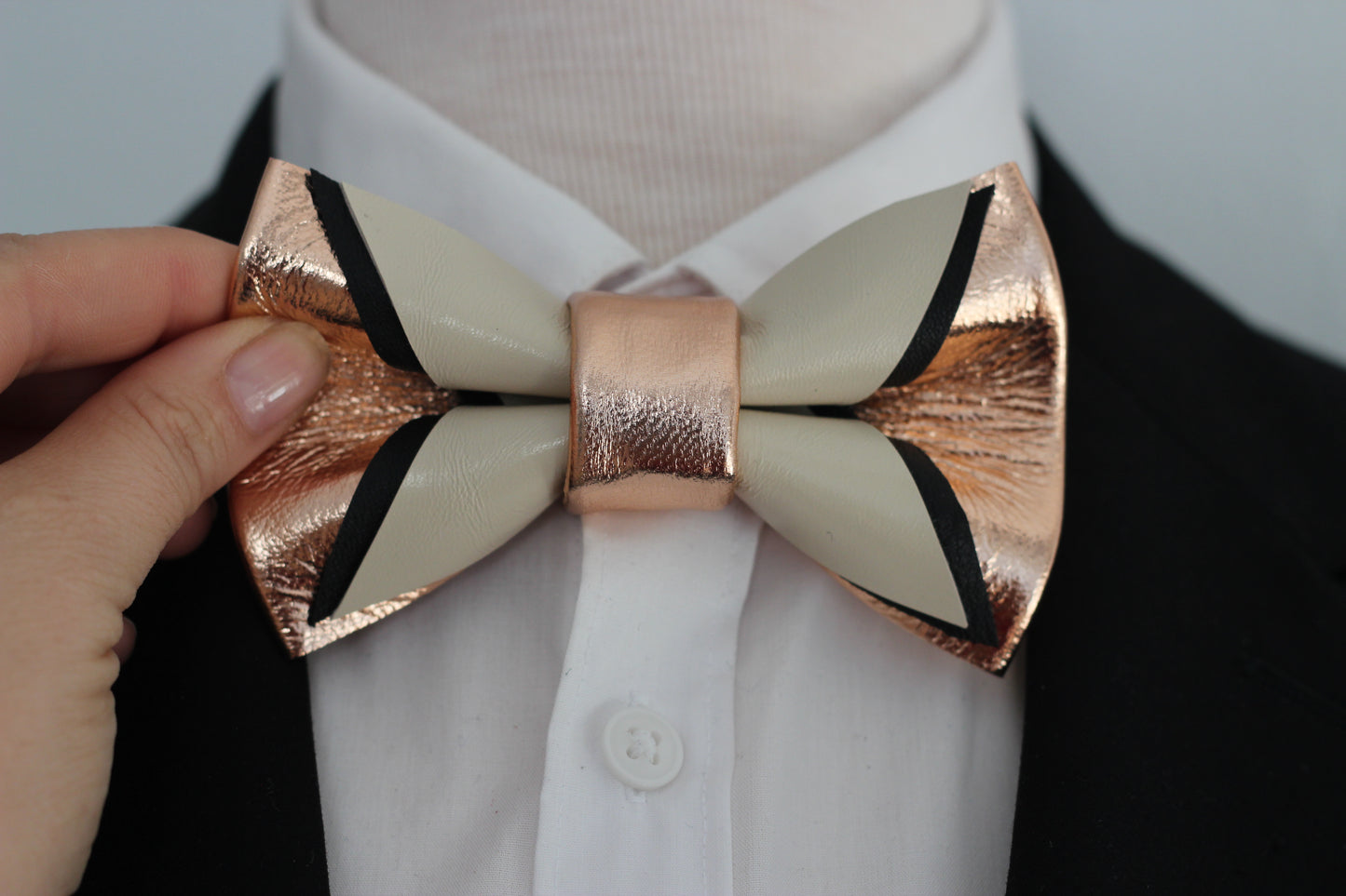 Rosegoldene Herren Brautigam hochzeit fliege, rosegoldene ansteckblume