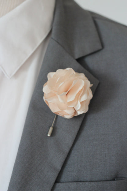 Champagne Blumenanstecknadel