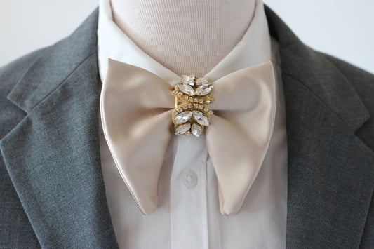 Große beige satin Herren Fliege mit strasssteinen in gold, ecru brautigam herrenfliege, brautigam fliege, hochzeti fliege 