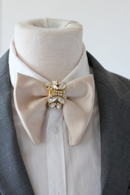 Große beige satin Herren Fliege mit strasssteinen in gold, ecru brautigam herrenfliege, brautigam fliege, hochzeti fliege 