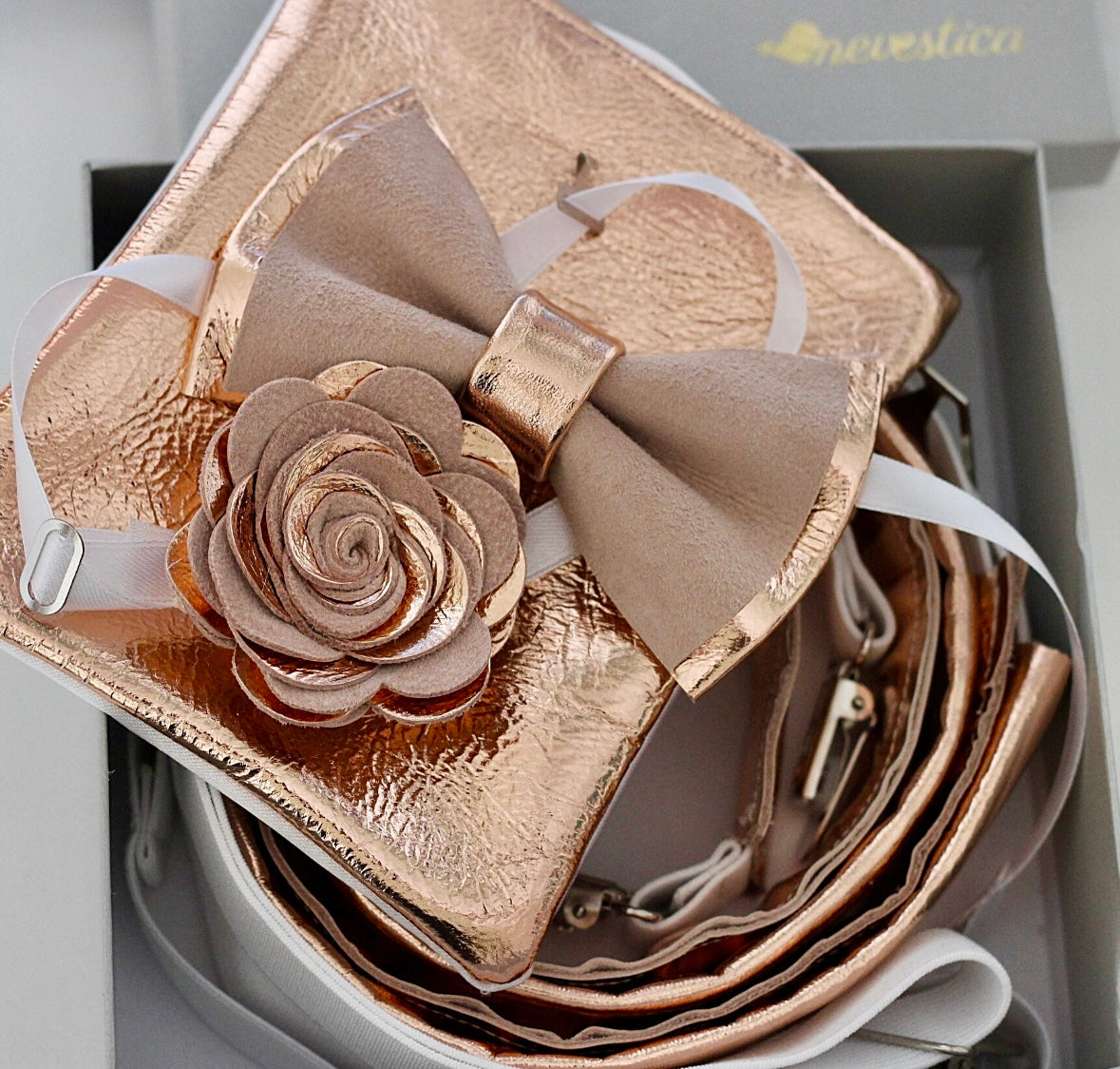 Hosenträger aus Leder in Roségold-Farbe