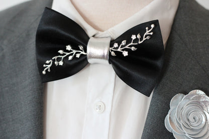 Elegante schwarze Herrenfliege mit silbernem Zweig-Detail