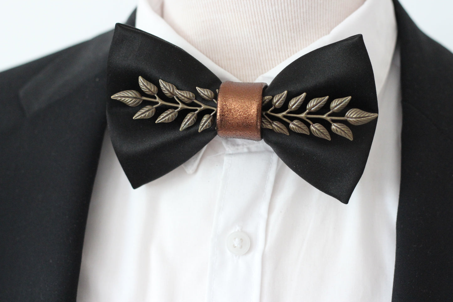 Schwarze Herrenfliege aus Satin