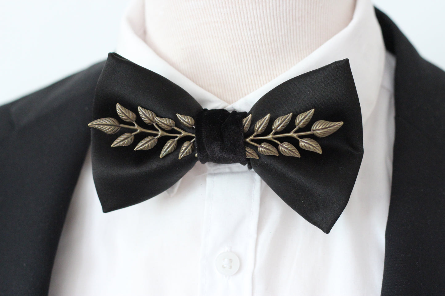 Schwarze Herrenfliege aus Satin
