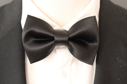 Elegangnte schwarze Herrenfliege aus Satin Tom Ford style