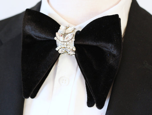 Schwartze herren fliege aus samt, Herrenfliege, Fliege für Herren, Schleife Herren, Männer Fliege, Fliege elegant, Satin Fliege, Samt Fliege, Fliege mit Strasssteinen, Glänzende Fliege, Hochzeit, Festlich, Business